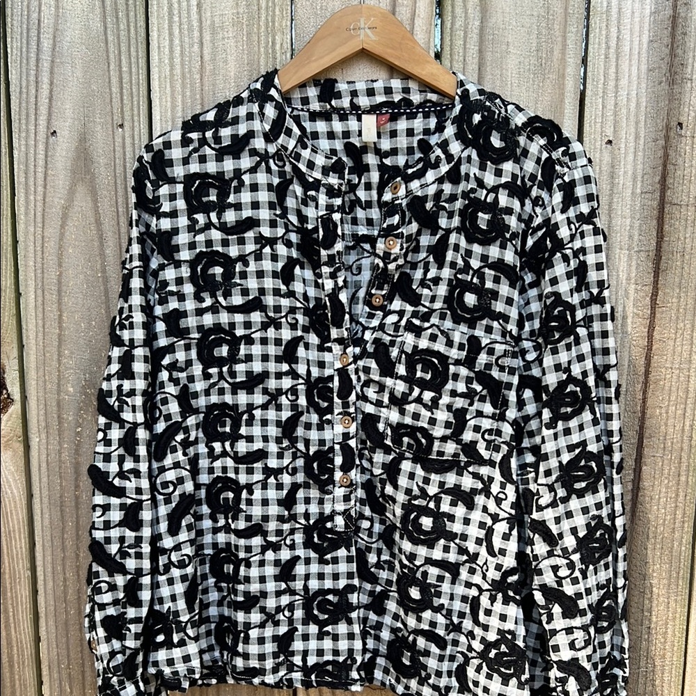 Black and White Checkered Blouse by PILCRO AND THE LETTERPRESS SIZE MEDIUM